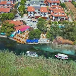 Akyaka Nehir Butik